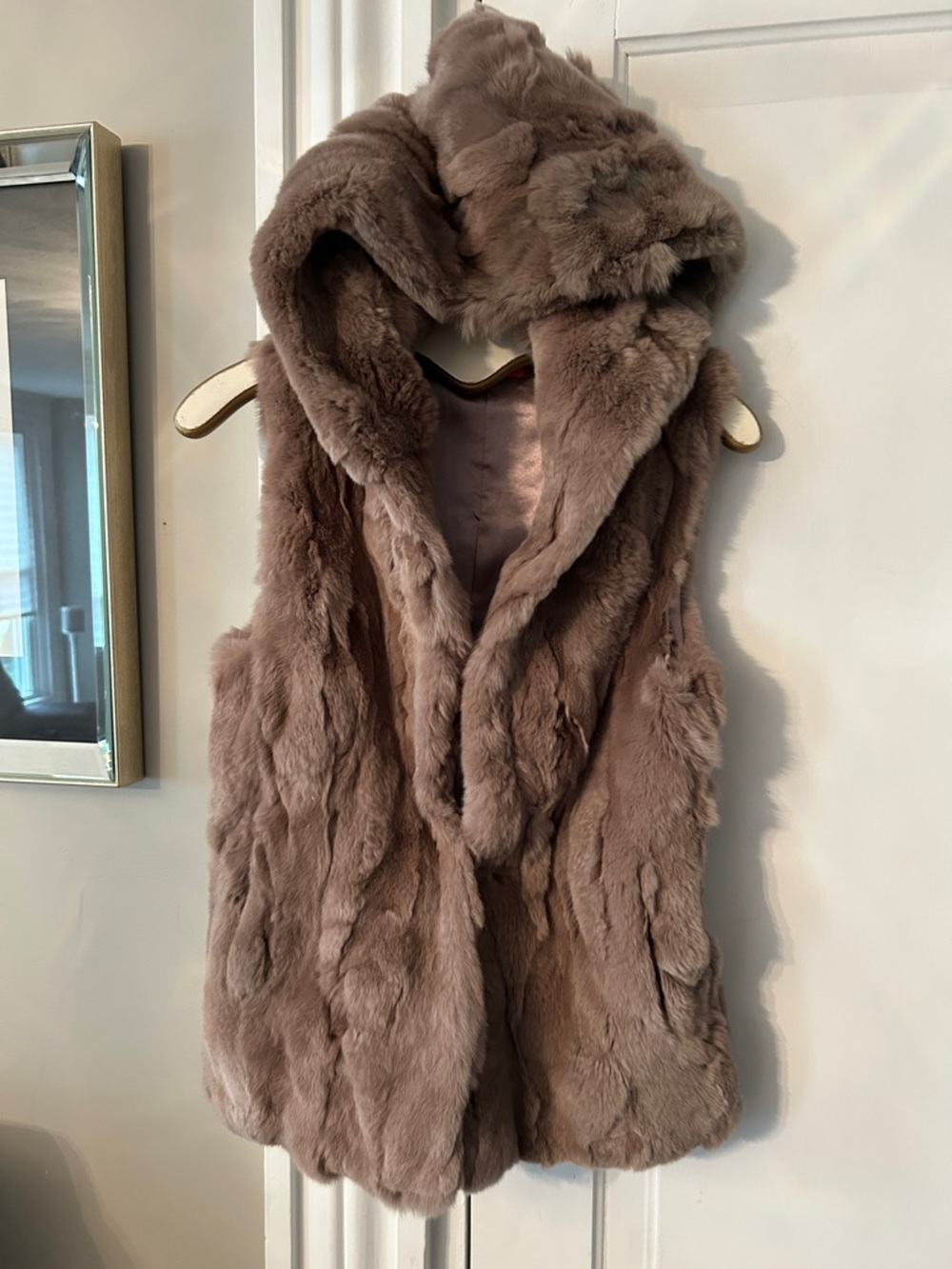 PATRIZIA LUCA FUR VEST NWOT